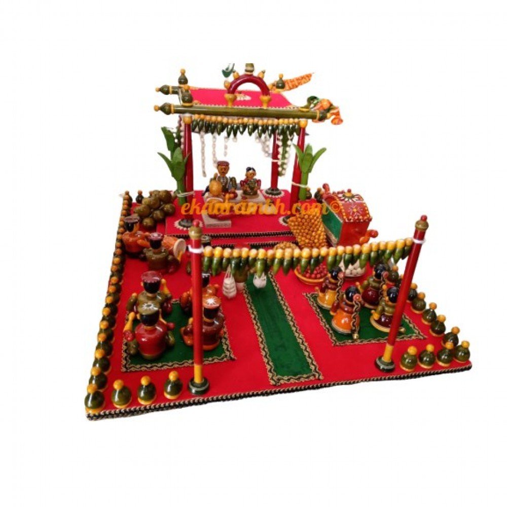 Wooden Mandapam Showpiece/Toy